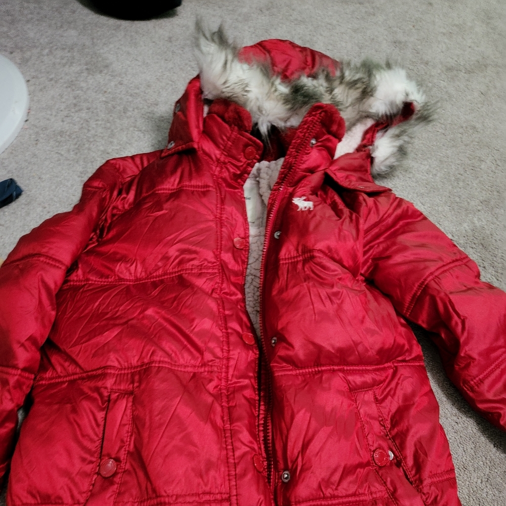 Abercrombie kids size 13/14 pink zip up jacket with faux fur hood lining